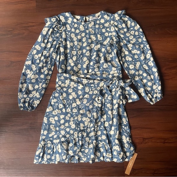 REFORMATION Quest Mini Dress in Tuli Sz 2 NWT - Picture 3 of 7